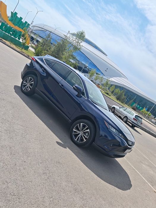 Продам машину Тойота venza