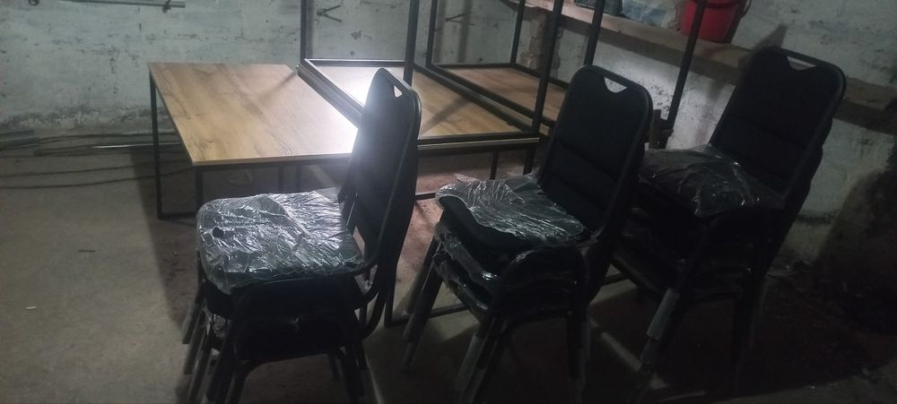 Parta va stul sotiladi