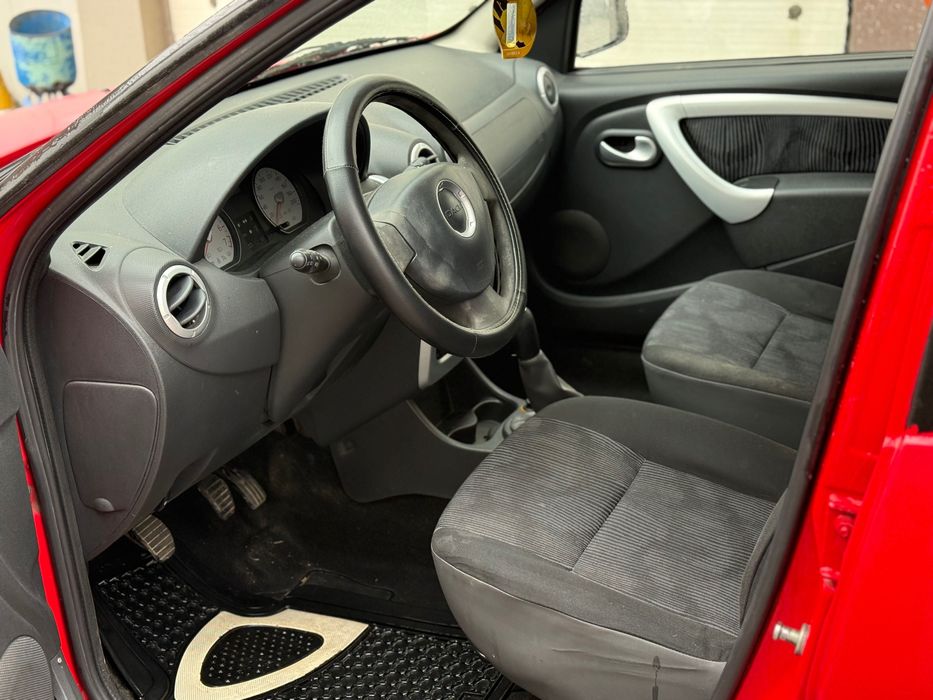 Dacia Sandero Laureate / Stare bună