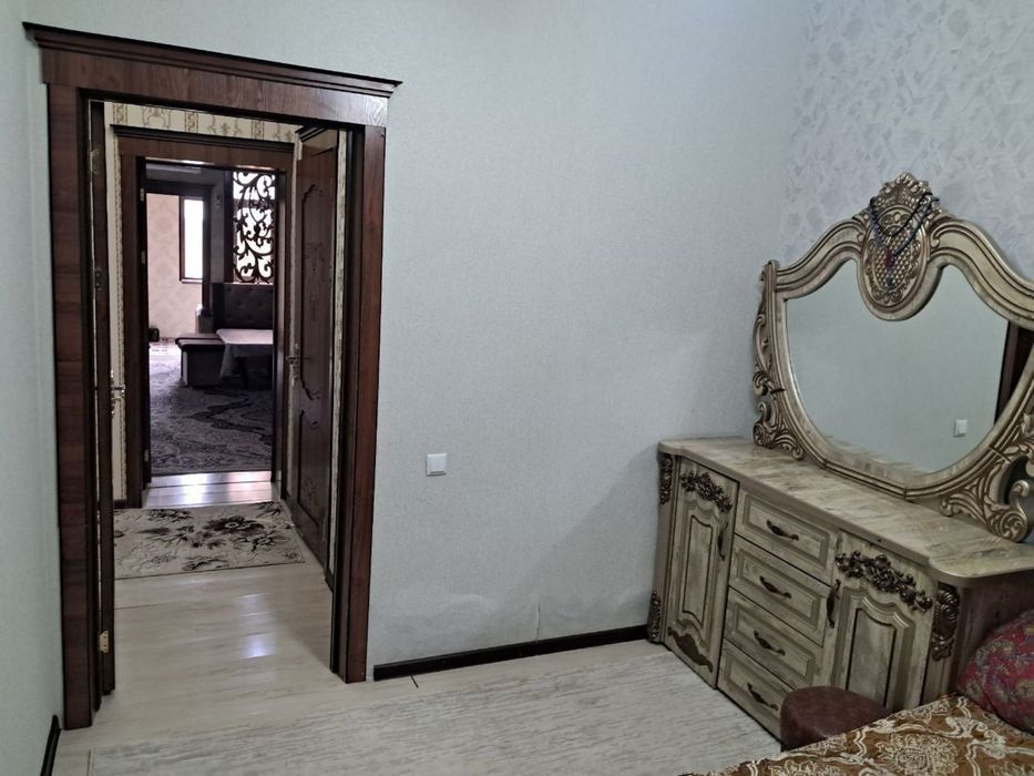 2 хонали уй сотилади 2 этаждан