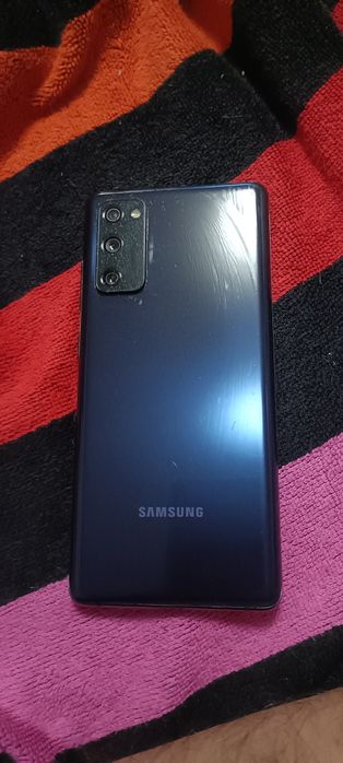 Samsung s20 FE. fără defecte ascunse