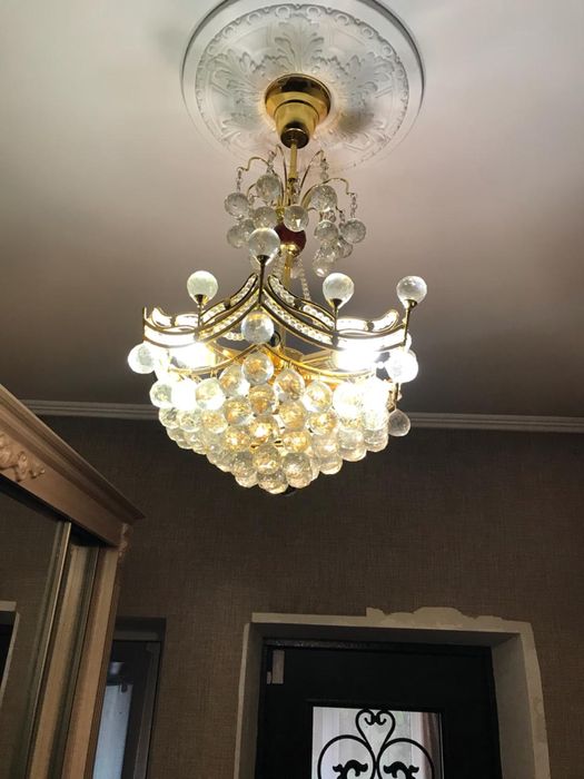 Люстры 2-х видов