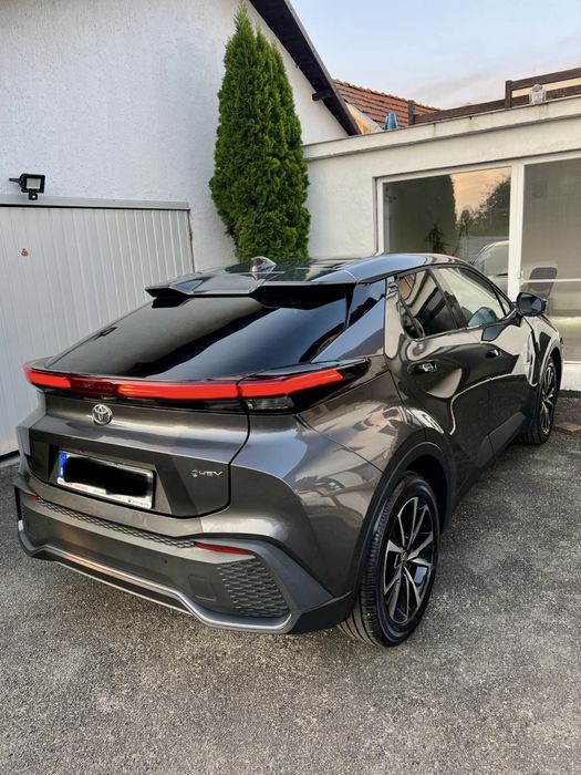 Toyota CHR hibrid avariat, AVARIATE