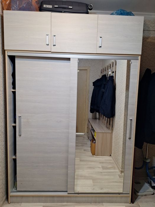 Продаётся шкаф в хорошем состоянии