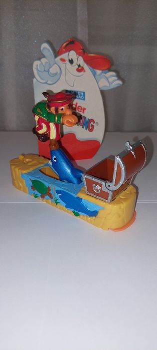 Figurine Kinder Ferrero mascote