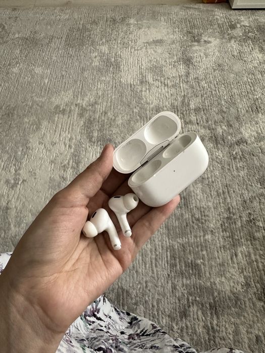 Airpods PRO 2nd generation Apple