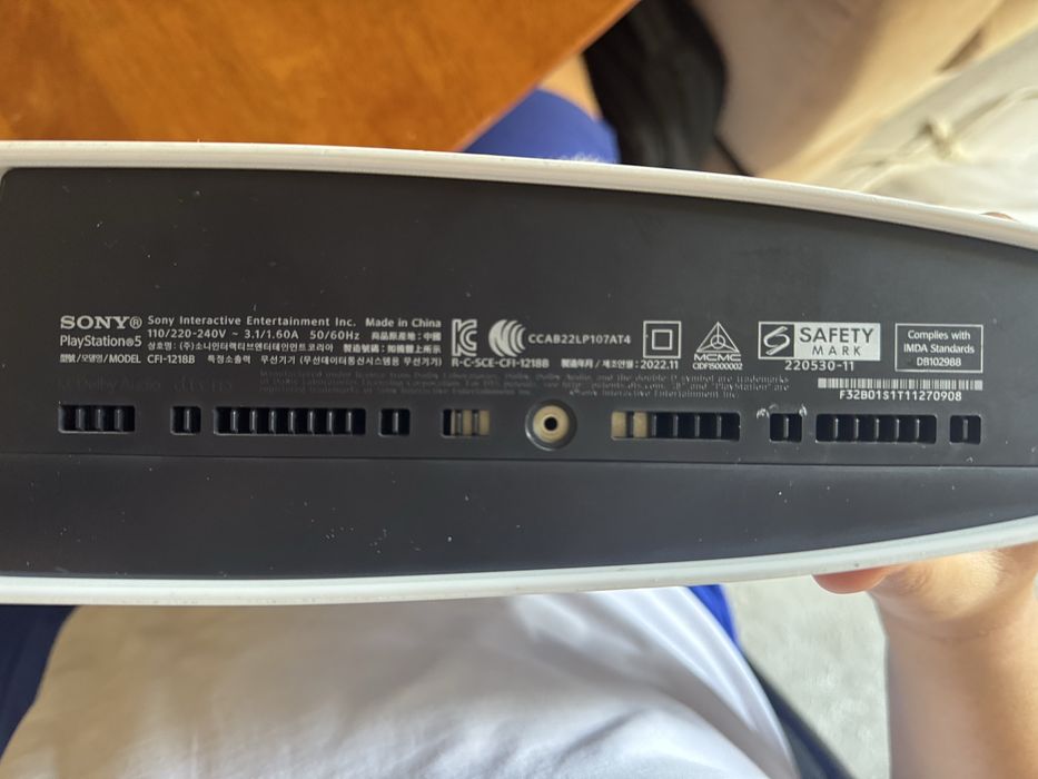 Play Station 5 на 825гб