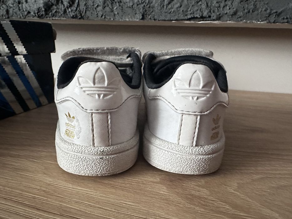 Adidas кроссовки