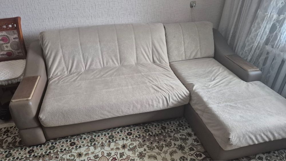 Продам угловой диван