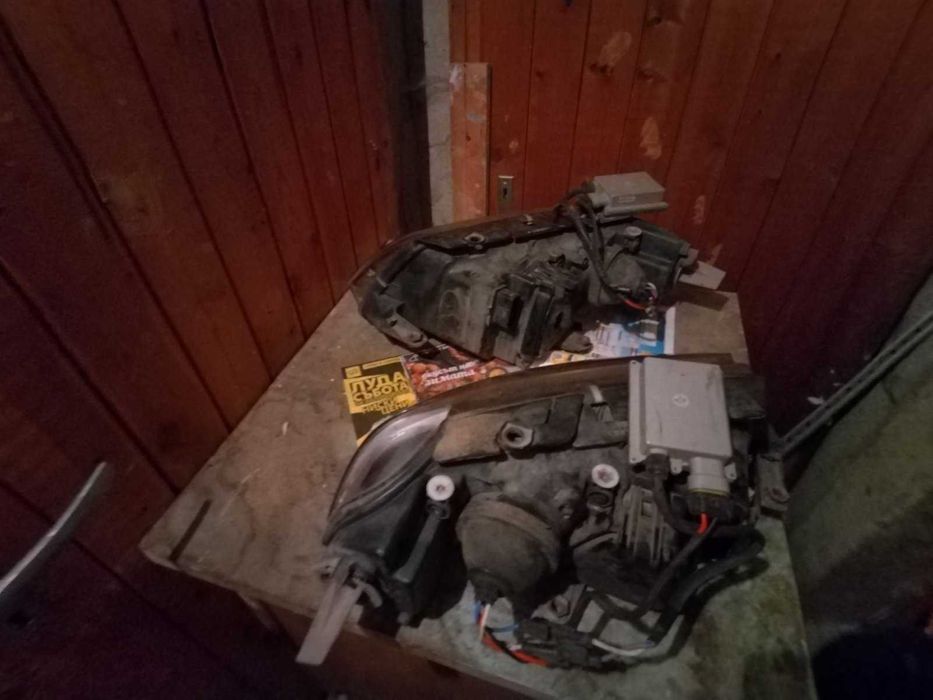 Продавам фарове за Фолксваген Пасат В5.5на HELLA и на DEPO 2 комплекта