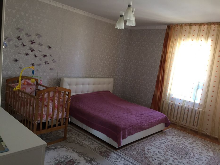 Продам 4х комн квартиру в частном доме