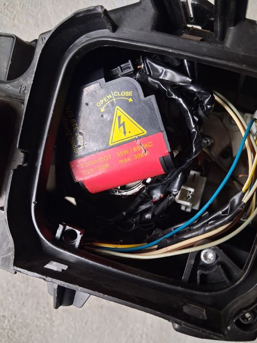 Оригинални немски ксенон фарове за Ауди А3