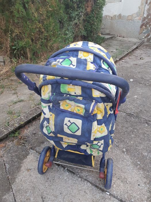 Подарявам детска количка