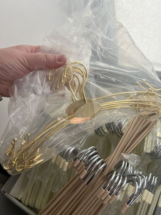 Вешалки в отличном состоянии