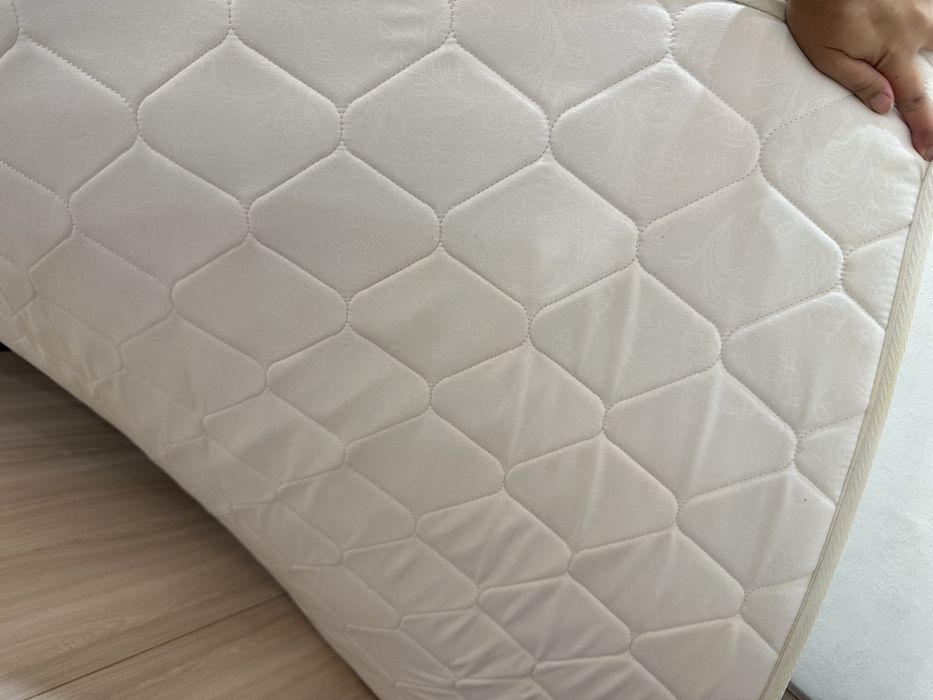 Продам матрас 90*200см