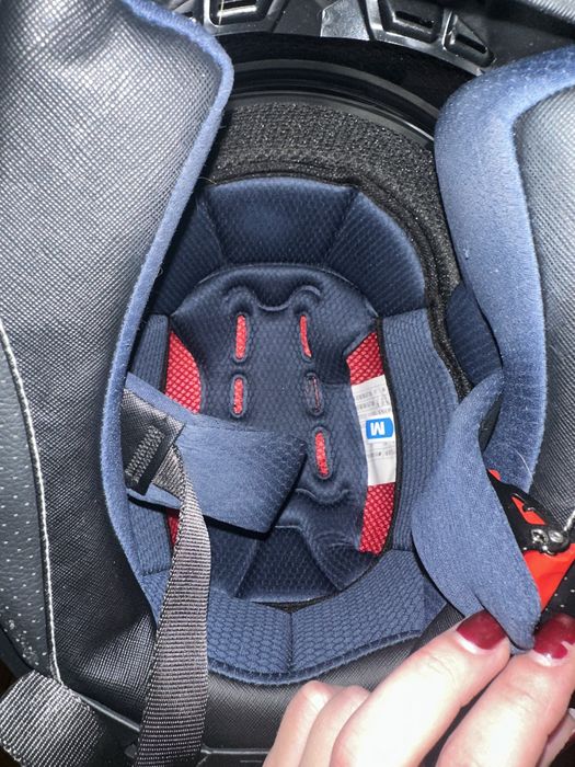 Продам мотоциклетный шлем GIKE