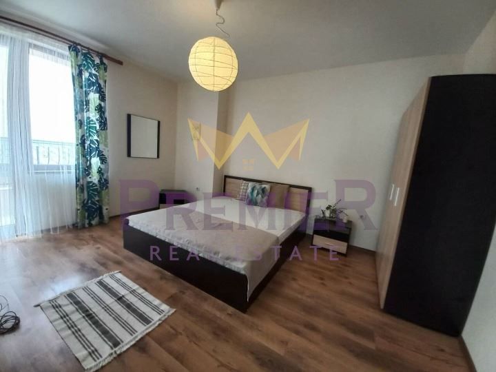 Дава се под наем Двустаен апартамент в Варна, Център - 48 кв.м за 408 € - Снимка #4