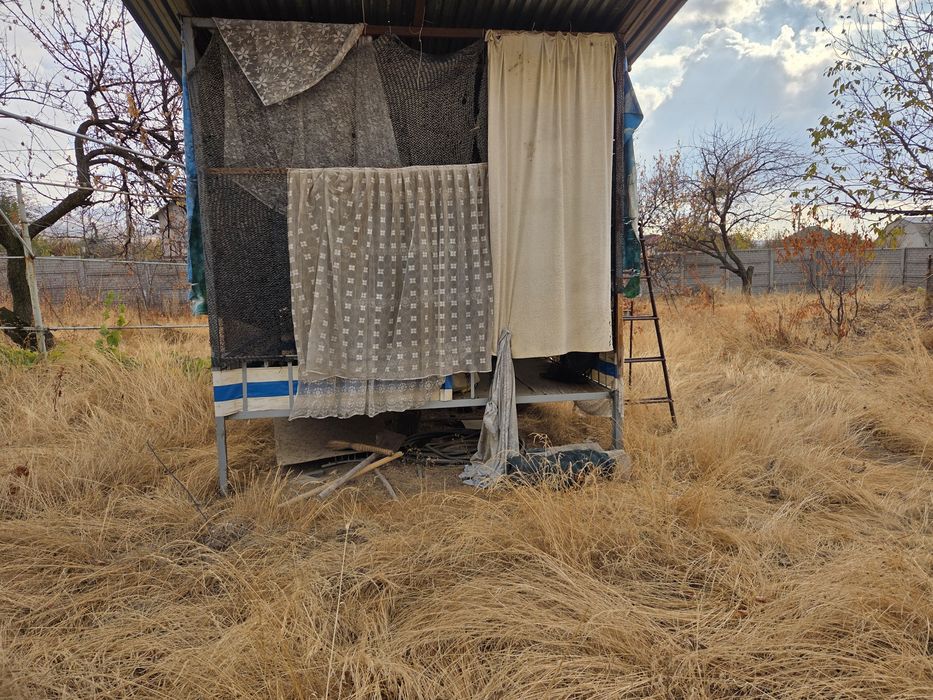 Дача БУШ ЧКАЛОВЧИ  5 сотих сотилади.  Rano Eko village ёнида. Срочно