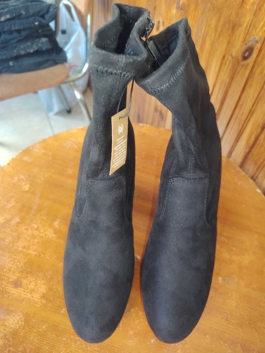 Дамски боти, размер 40, чисто нови