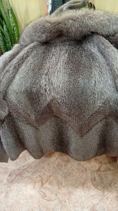 Продам натуральную шубку