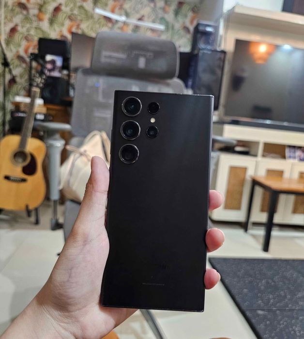 Samsung S23 ULTRA de 256 GB ca NOu cu 96 % Bateria