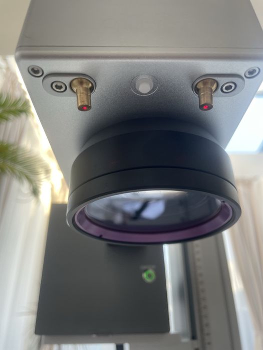 Laser UV 5W profesional gravura bijuterii metal sticla