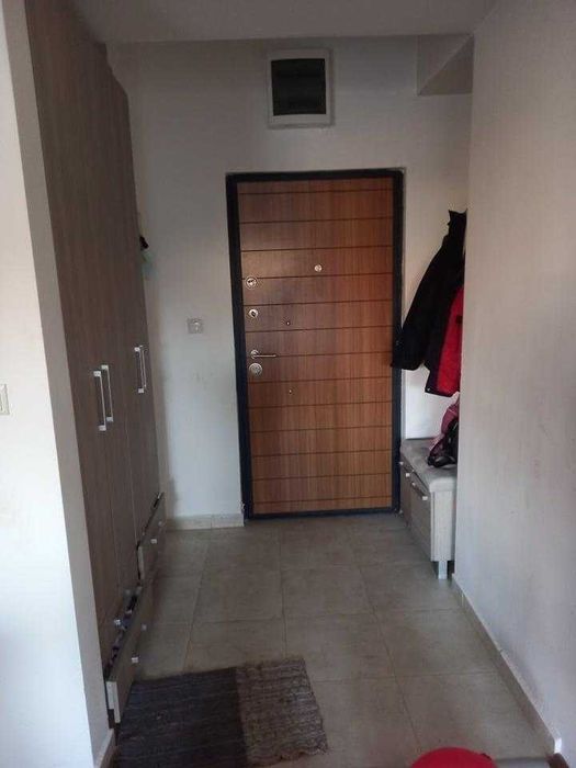 Дава се под наем Тристаен апартамент в Пловдив, Гагарин - 85 кв.м за 255 € - Снимка #1