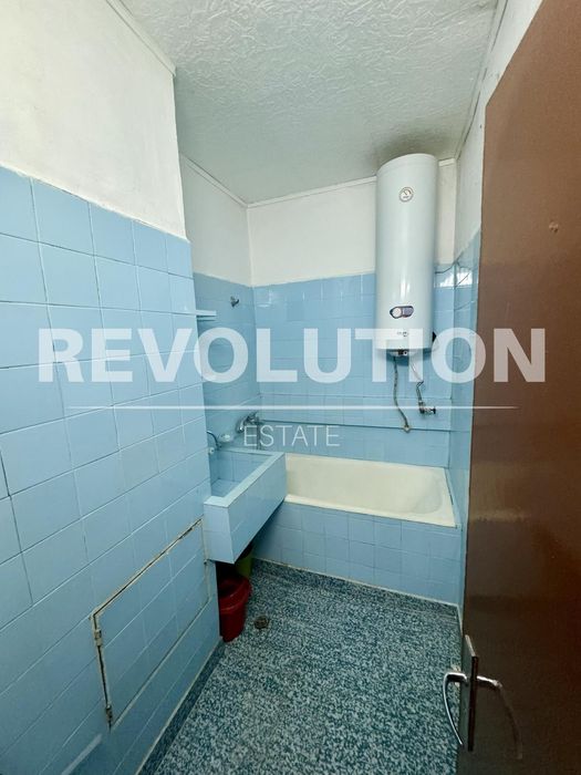 Дава се под наем Тристаен апартамент в Пловдив, Христо Смирненски - 64 кв.м за 357 € - Снимка #13