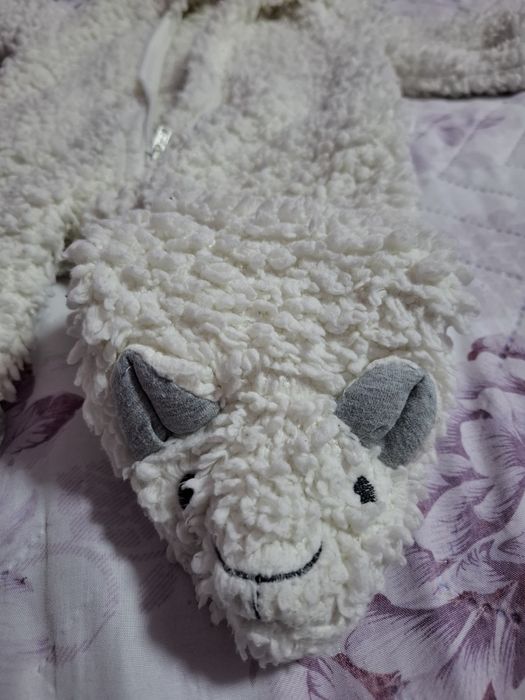 Бебешки плюшен  ромпър