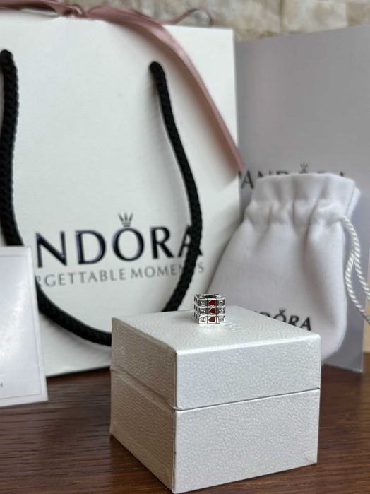 Пандора талисман - Любовно кубче на Рубик