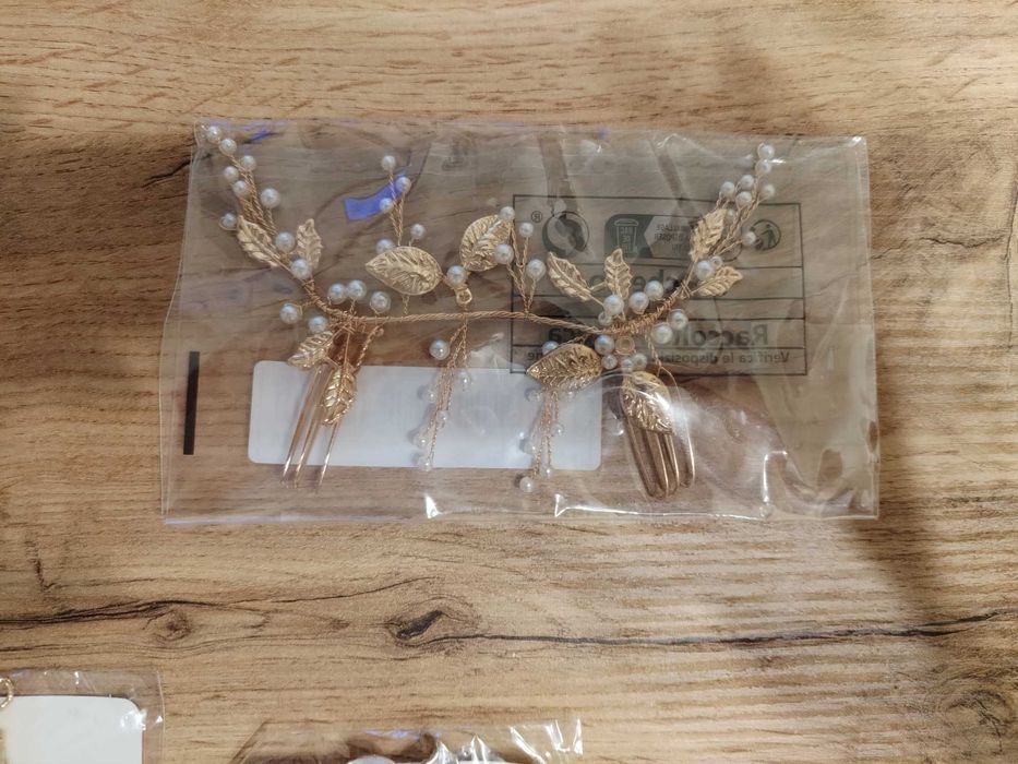 Продавам аксесоари за коса