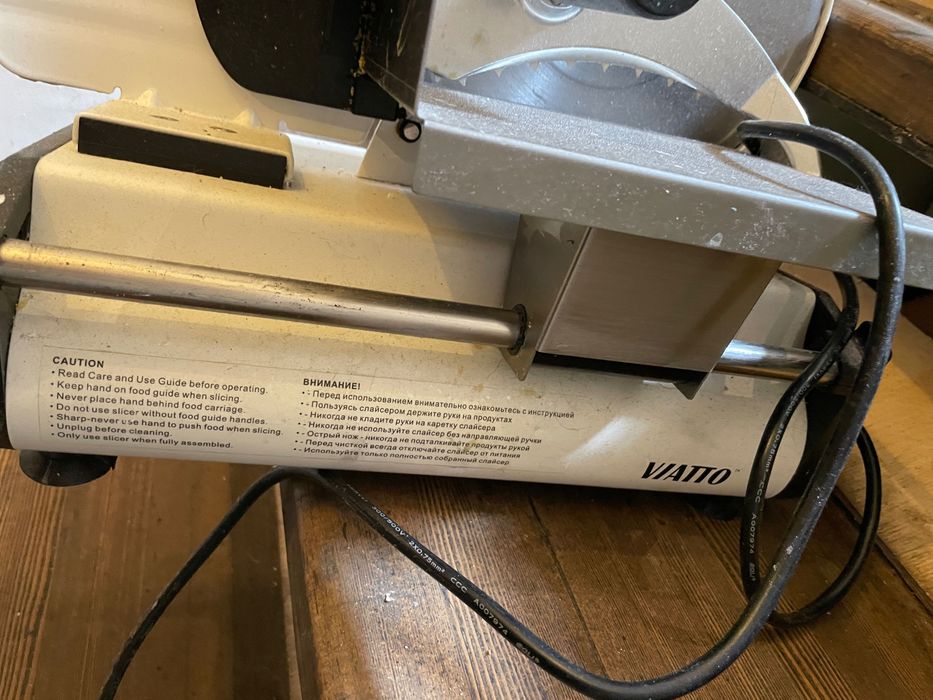 Слайсер Viatto б/у, рабочий