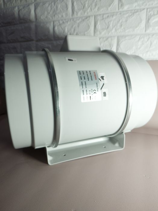 Ventilator tubulatură STERR DFA200 200 mm, 2 viteze, 840 m³/h, IP44 – Nou