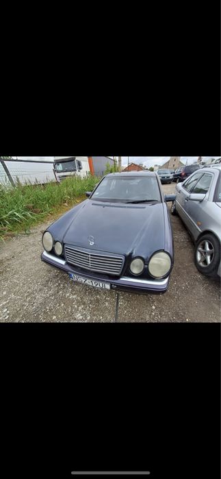 Разбор W210 мерседес.