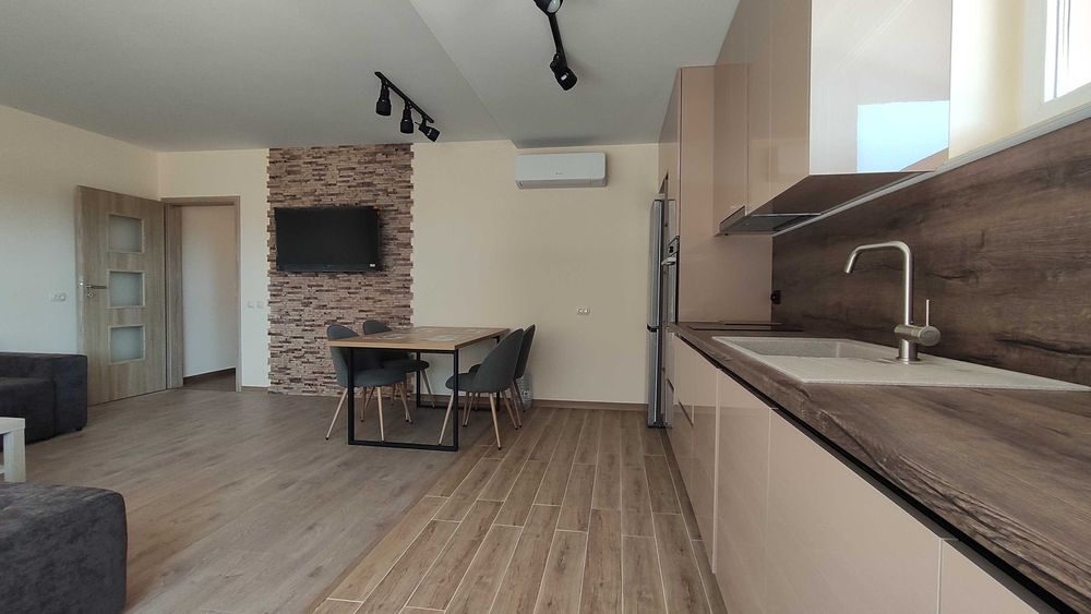 Дава се под наем Двустаен апартамент в Пловдив, Каменица 1 - 90 кв.м за 480 € - Снимка #2