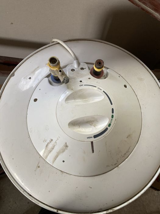 Водонагреватель Electrolux EWH 100