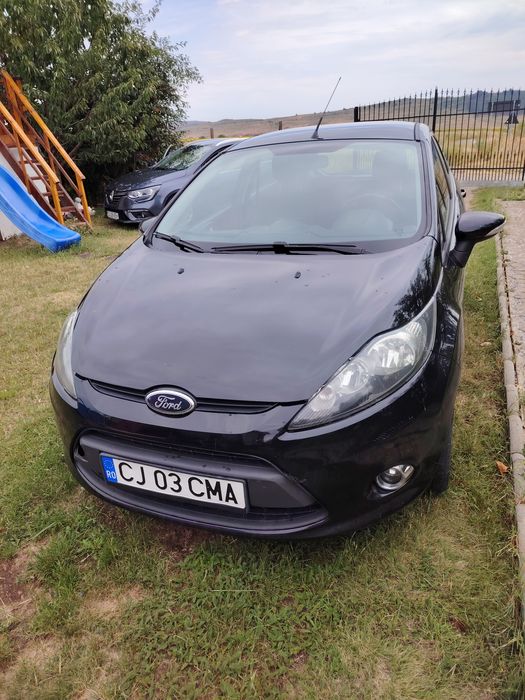 Vând Ford Fiesta an 2012 1.2