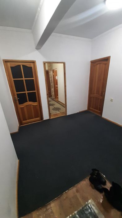 Срочно продается 5-ти комнатная квартира,на Белтепа массив