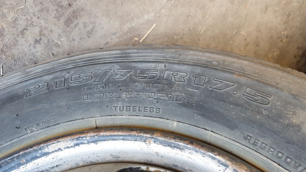 Джанта с гума 215 75 17.5 ласа