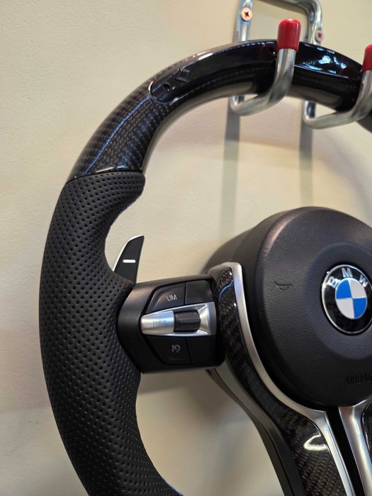 М спорт карбонов волан за БМВ Ф10 Ф11 Ф07 BMW F10 F11 F07 с дисплей