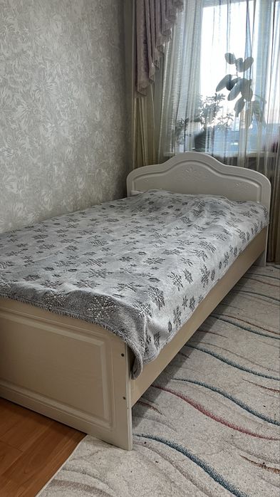 Спальный гарнитур: кровать + шкаф