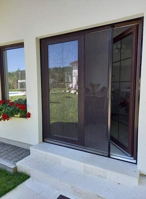 Plase contra insectelor