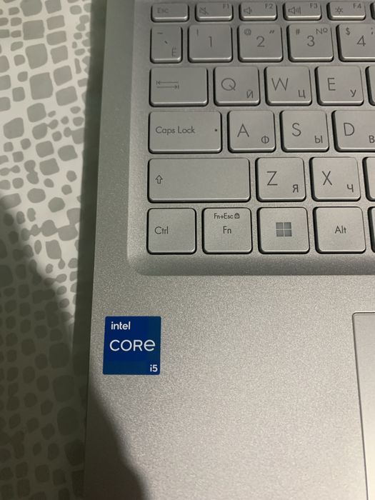 Asus Vivobook i5 Новый