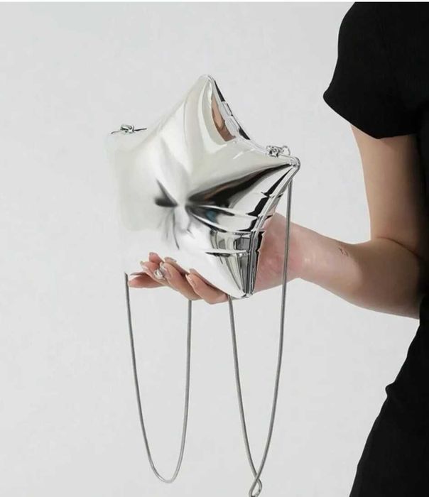 ZARA малка чанта във форма на звезда