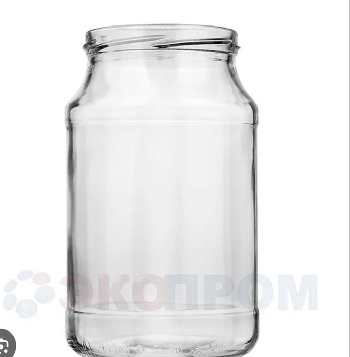 Продается банка 0,5—— 1 литр