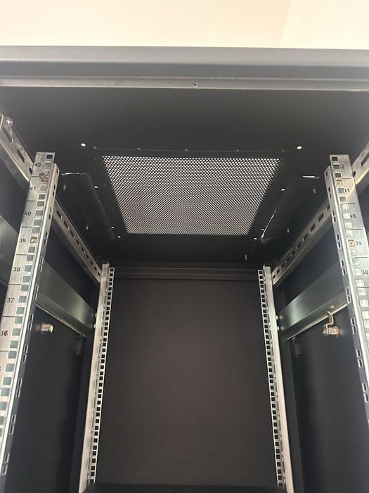 Server Rack 47U 19” 800x800