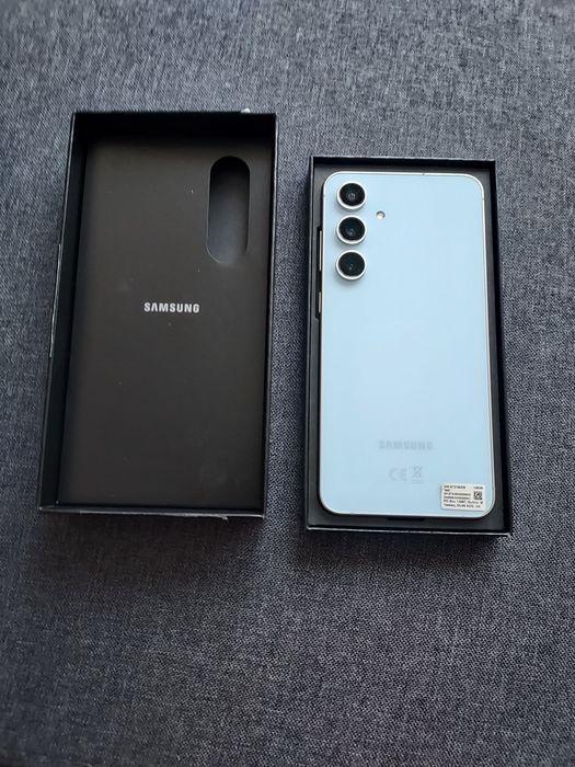 Смартфон Samsung Galaxy S24 FE, 8GB RAM, 128GB, 5G, Blue