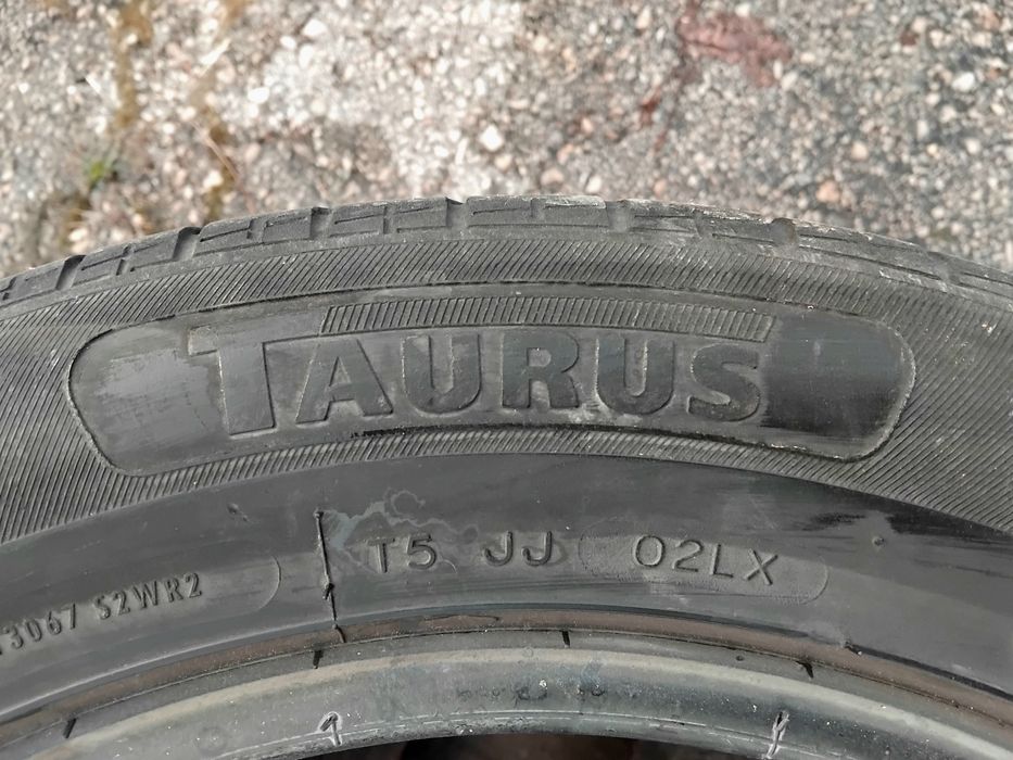 Гуми 235 55 17 Таурус Taurus 2 броя - нов внос. Не са нови!