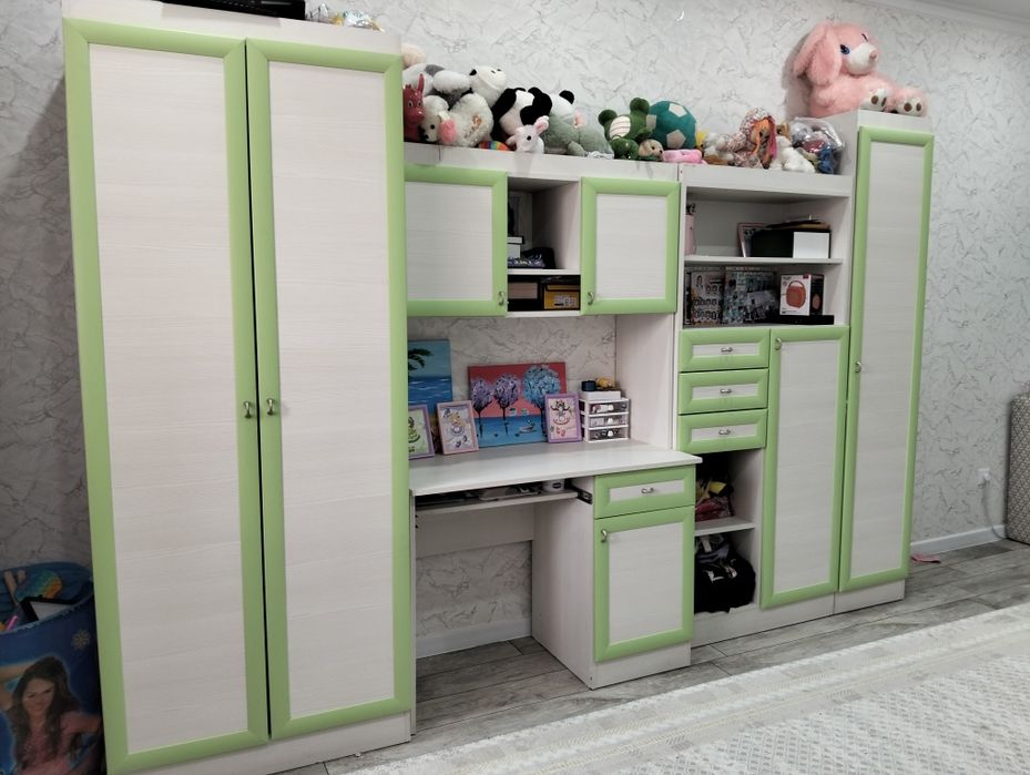 Продам детскую стенку