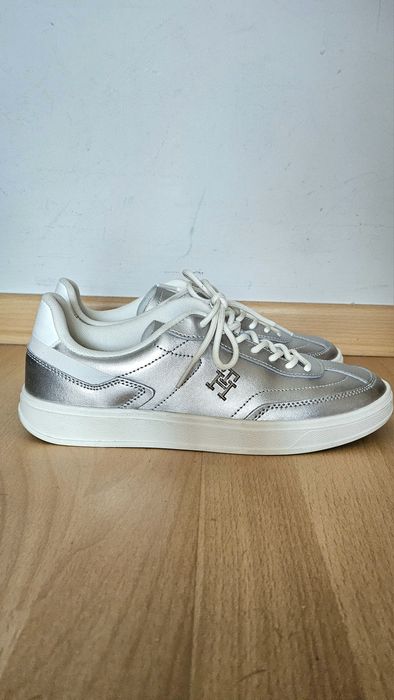 Кроссовки Tommy Hilfiger  40 р.